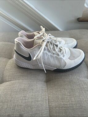 Nike White Mesh Sneakers with Black Swoosh